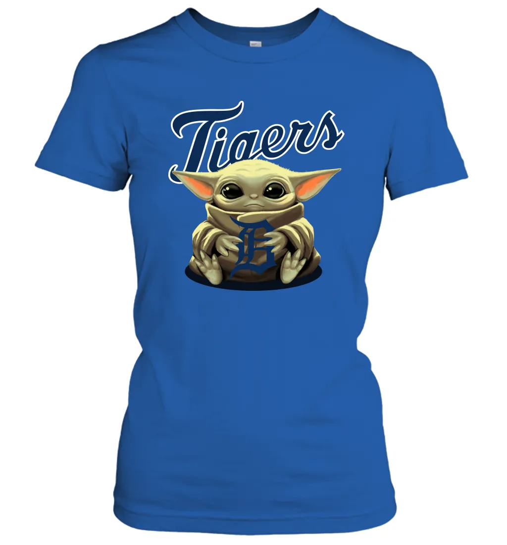 Baby Yoda Hugs Loves The Detroit Tigers Baseball Womens T-Shirt