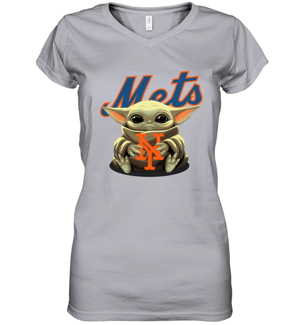 Baby Yoda Hugs Loves The New York Mets Baseball Womens V-Neck T-Shirt