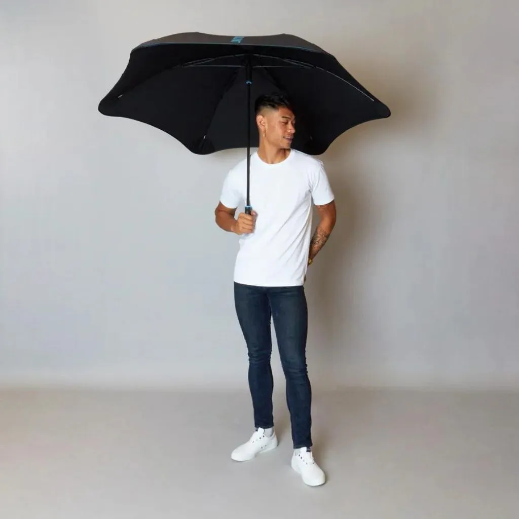 Blunt Sport Umbrella - Black/Blue