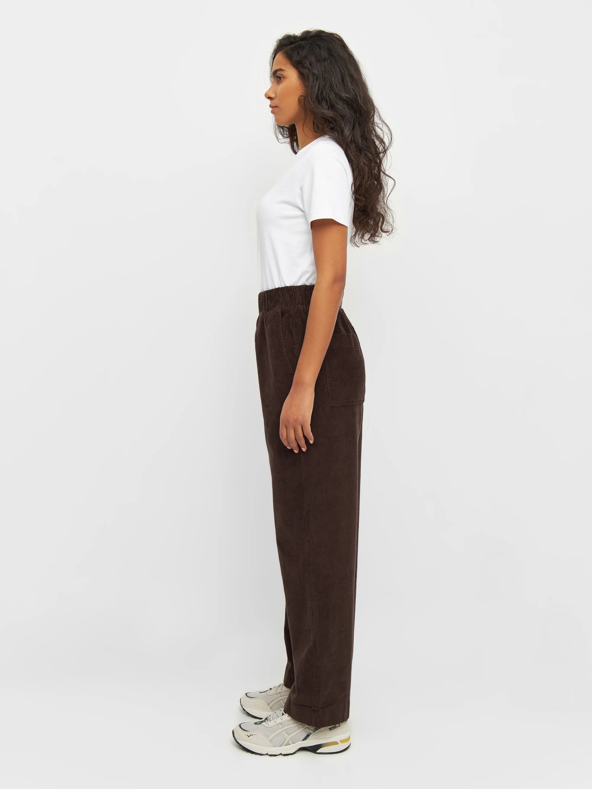 CHLOE barrel high-rise babycord elastic waistband pants - Chocolate Plum