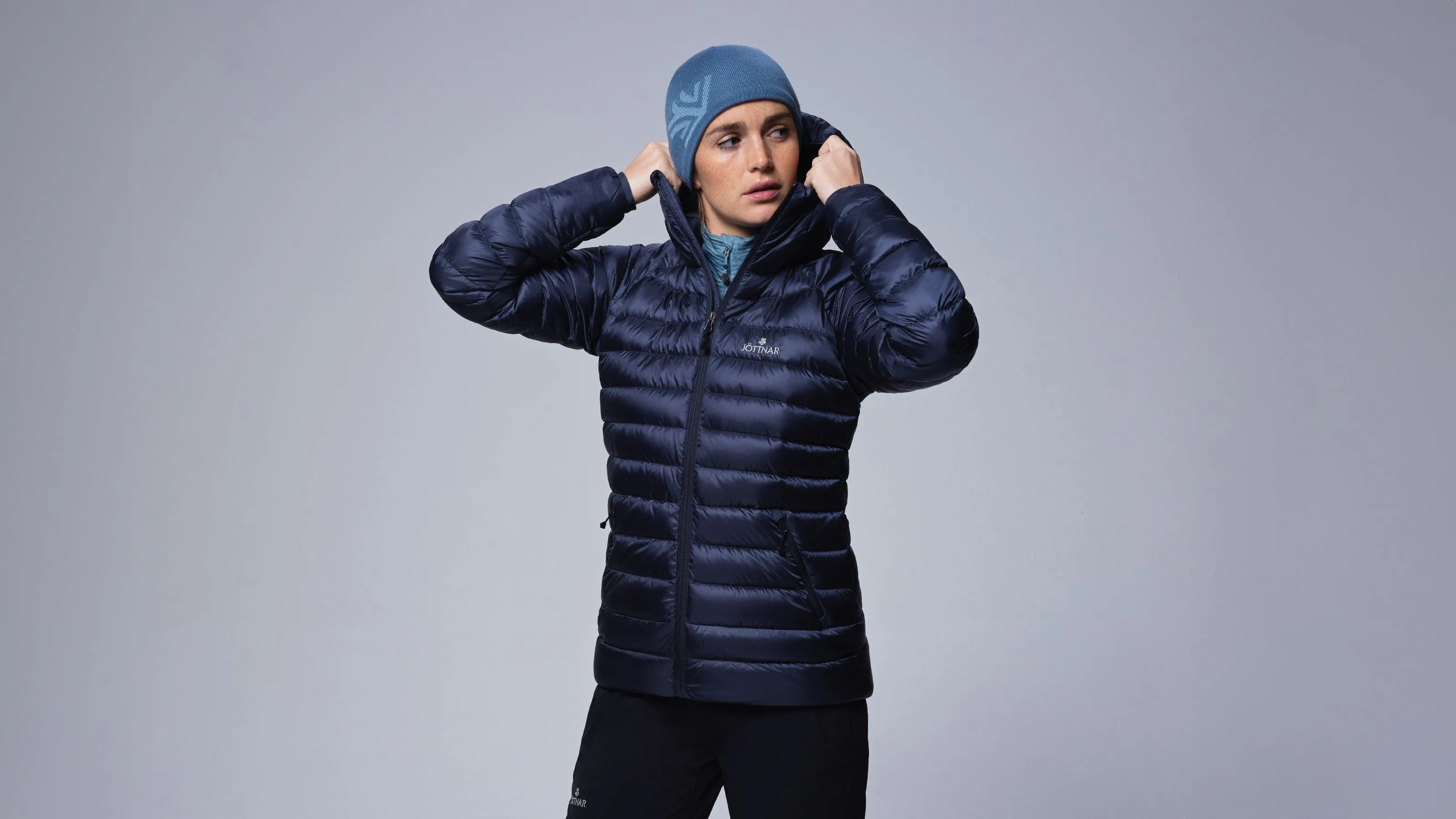 Fenrir Women's Lightweight Hooded Down Jacket