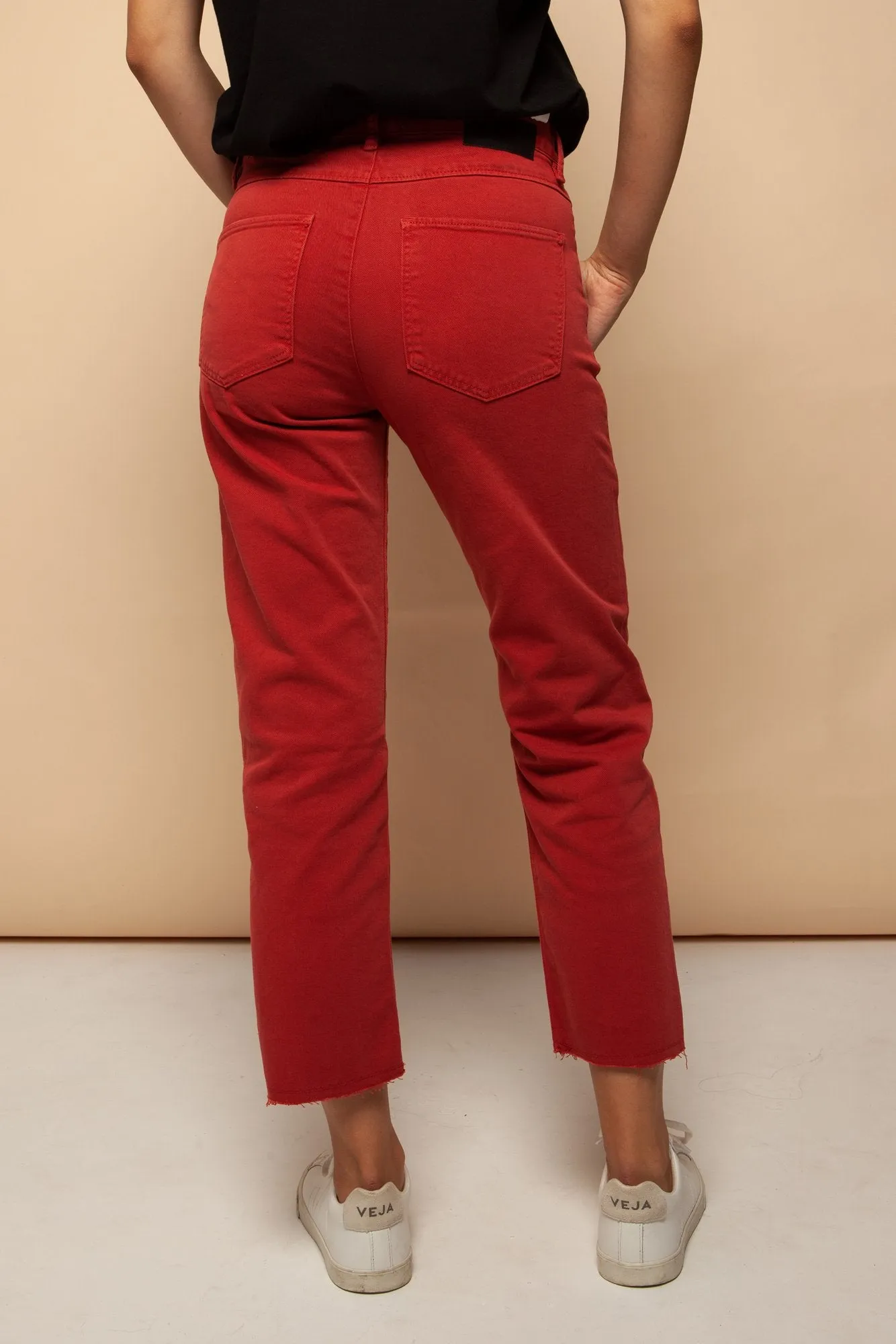 fjellaa cropped denim pants<br> aurora red <br> by ARMEDANGELS