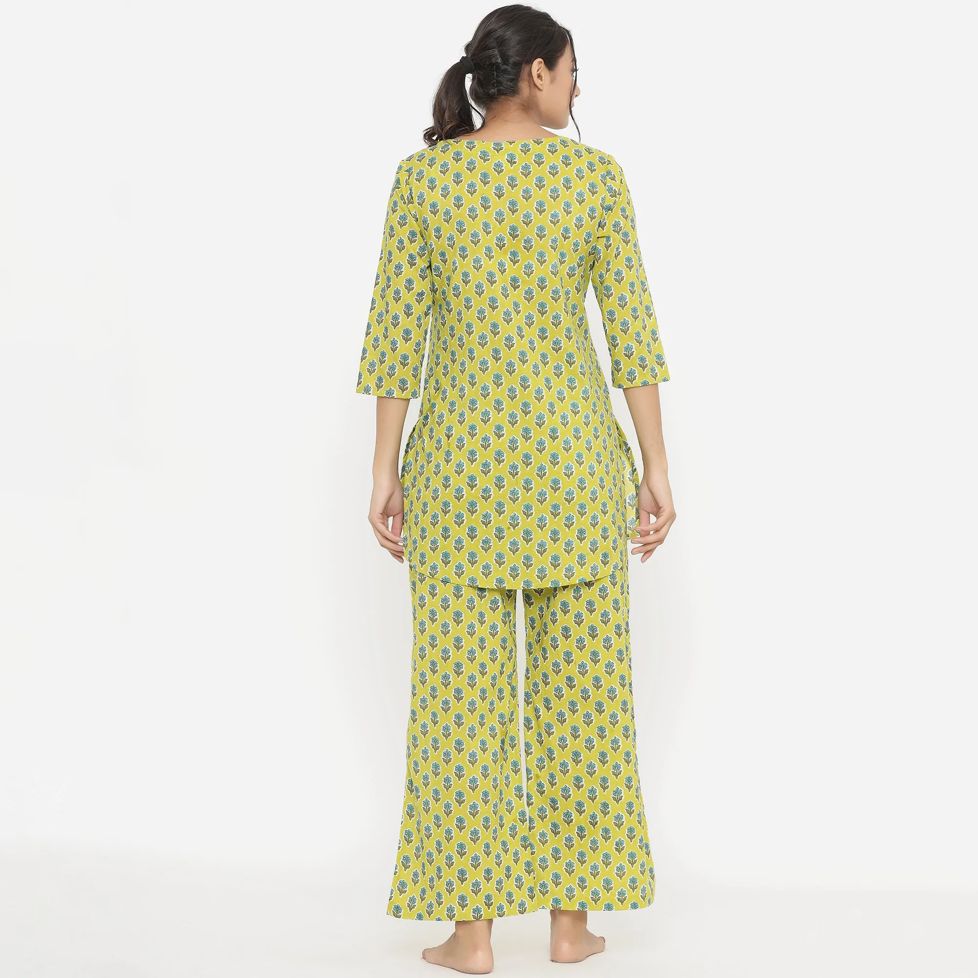 Floweret on Green loungewear