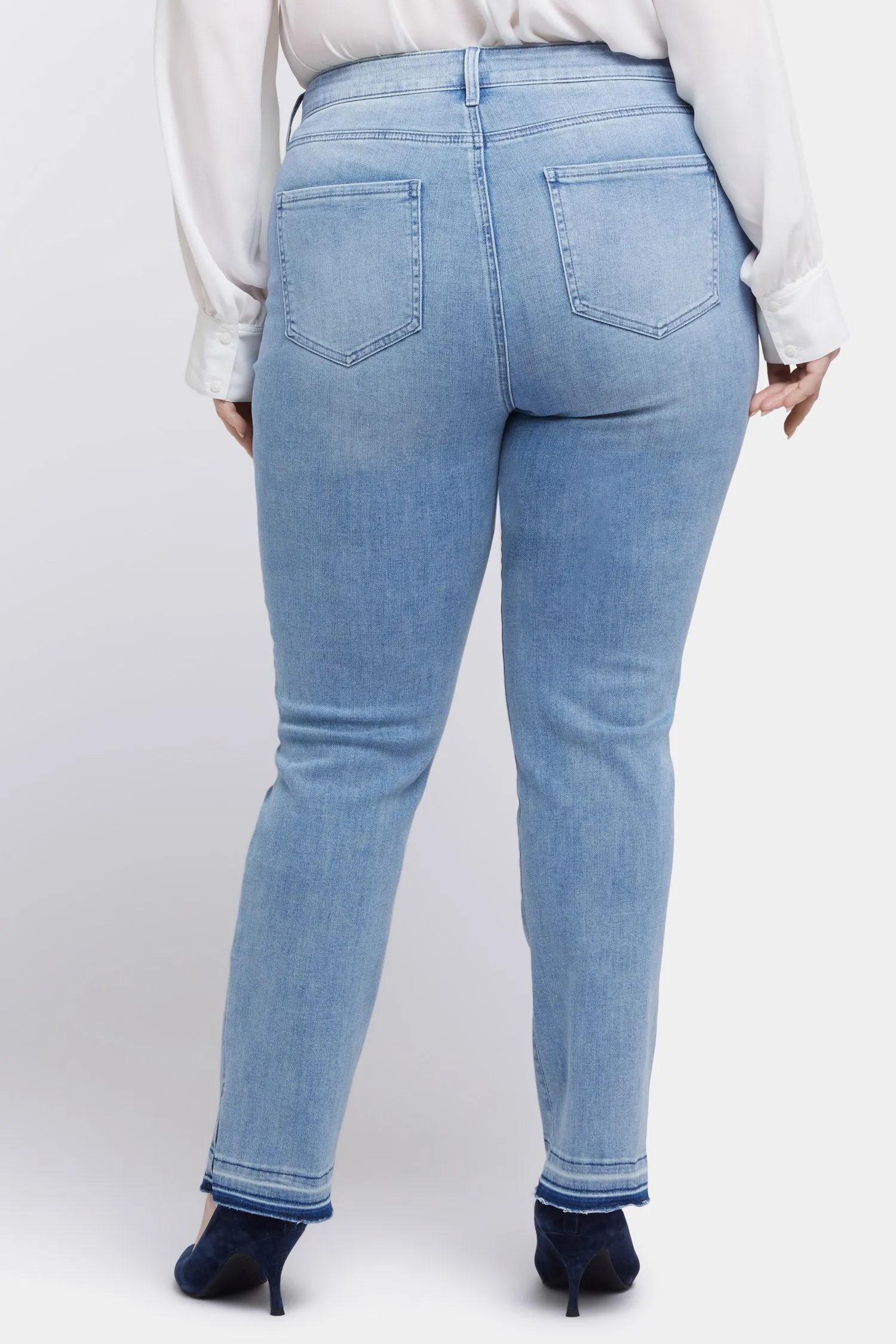 Marilyn Straight Jeans In Plus Size - Big Skies