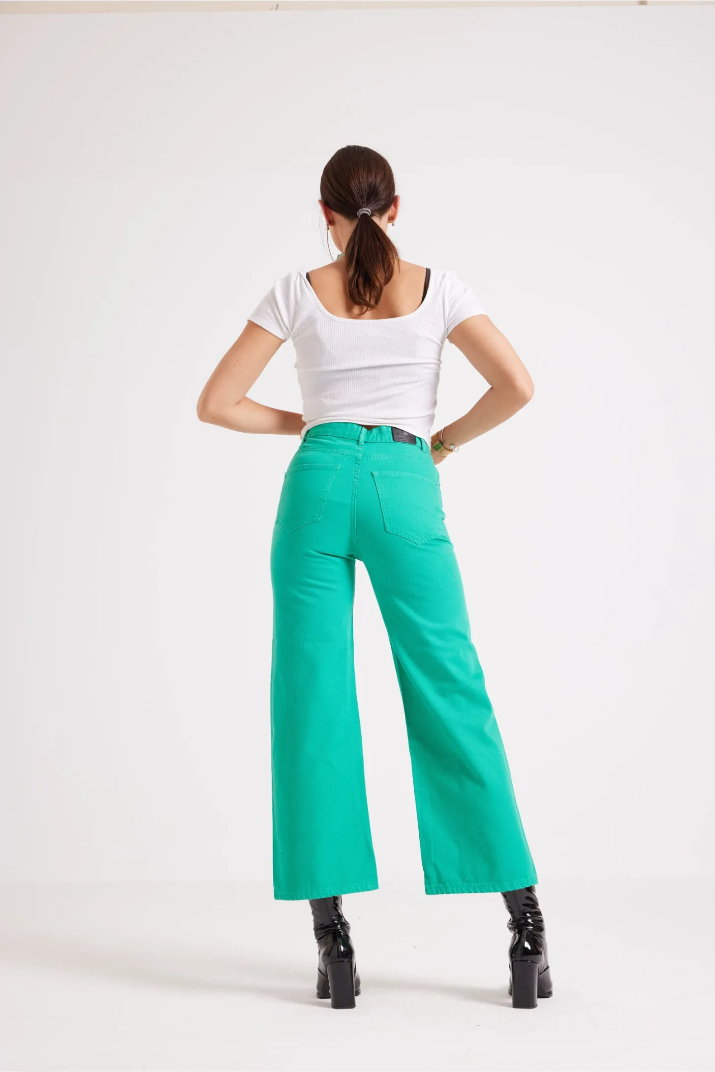 WIDE LEG JEANS IN GREEN