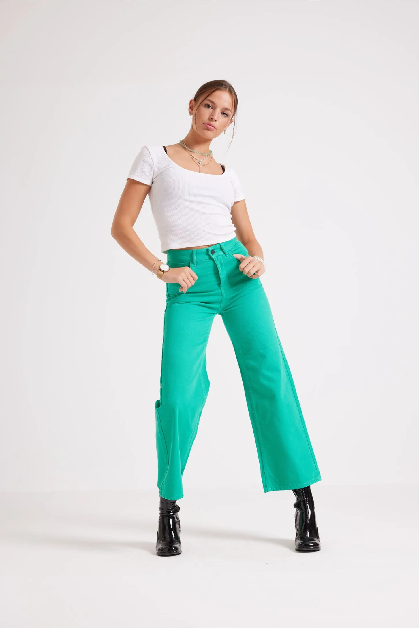 WIDE LEG JEANS IN GREEN